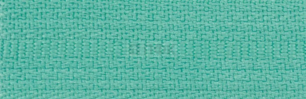 Рулонная молния спиральная (витая) тип 5 цв 255 15гр/м (рул 200м/уп 2000м) — ПФКР Рулонная молния спиральная (витая) тип 5 цв 255 15гр/м (рул 200м/уп 2000м)